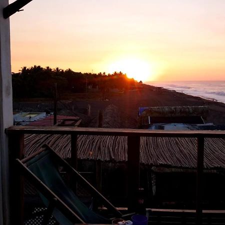 Black Sand Beachhouse มอนเตริโก ภายนอก รูปภาพ